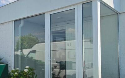 Sas d’entrée en aluminium: luminosité, modernité et protection